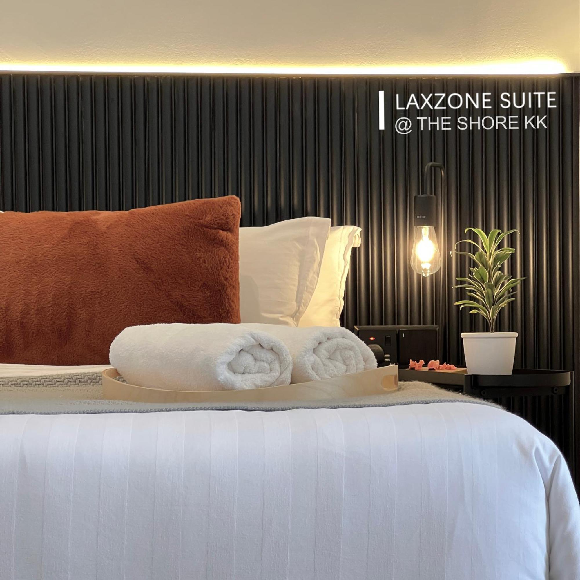 The Shore Cbd Kota Kinabalu By Laxzone Suite Habitación foto