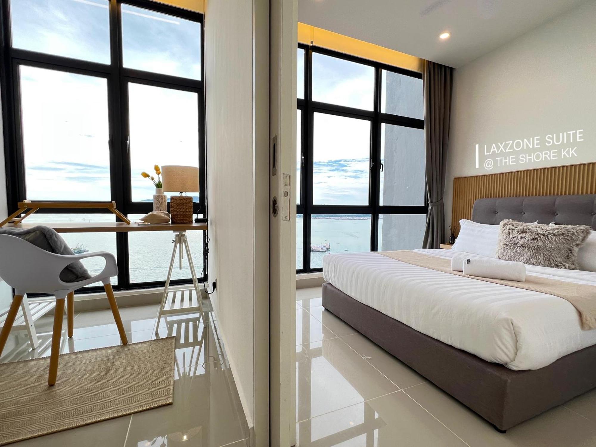The Shore Cbd Kota Kinabalu By Laxzone Suite Habitación foto